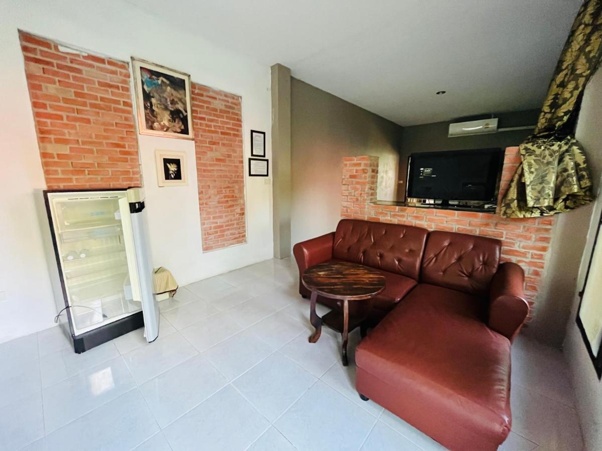 Moon River Resort Phimai Exterior photo