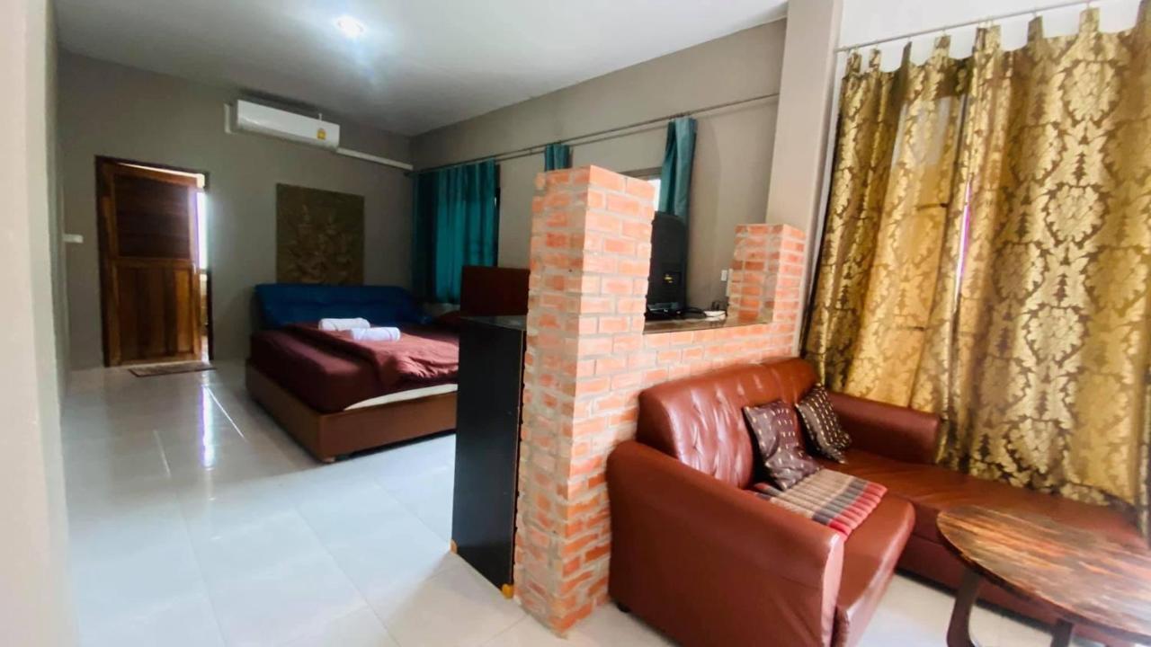 Moon River Resort Phimai Exterior photo